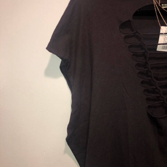 ✨2/$30✨ BOXY DISTRESSED BLACK TEE✨ - Picture 4 of 5